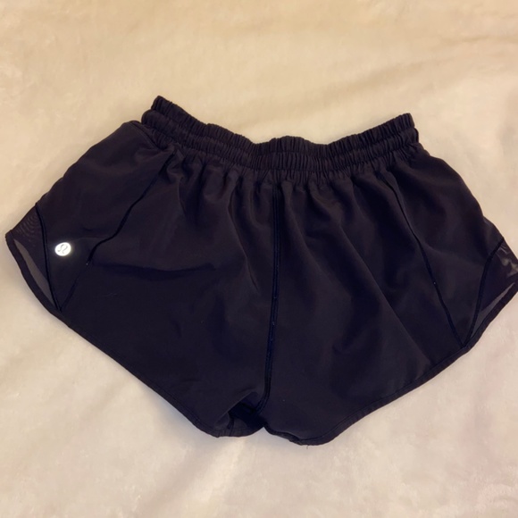 Lululemon hotty hot shorts - Picture 2 of 2
